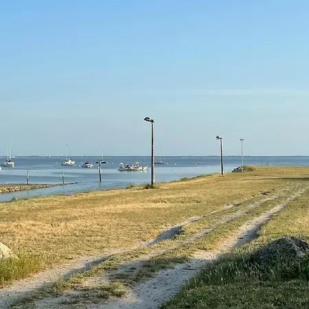 6 Personnes Avec Grande Terrasse Plein Sud Climatise Bassin D'arcachon *